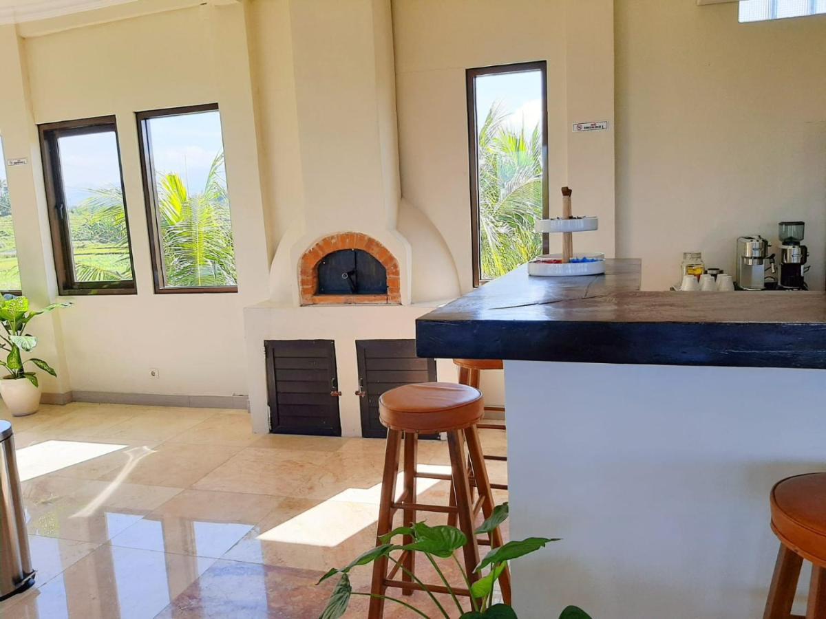 Medewi Manor Aparthotel Airsatang Εξωτερικό φωτογραφία