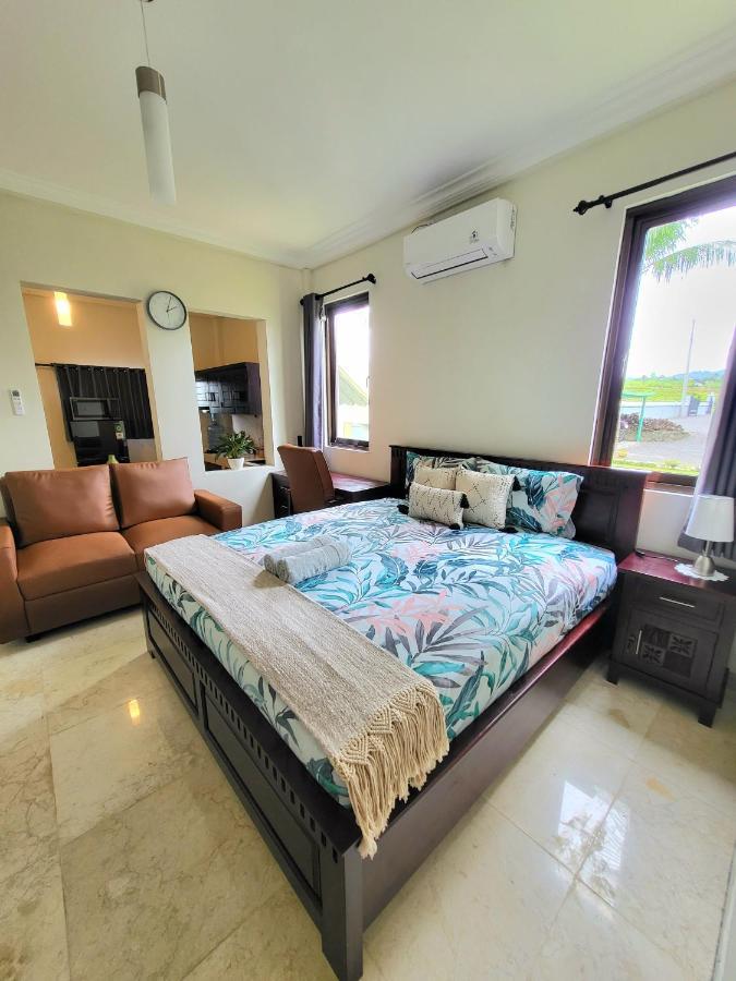 Medewi Manor Aparthotel Airsatang Εξωτερικό φωτογραφία