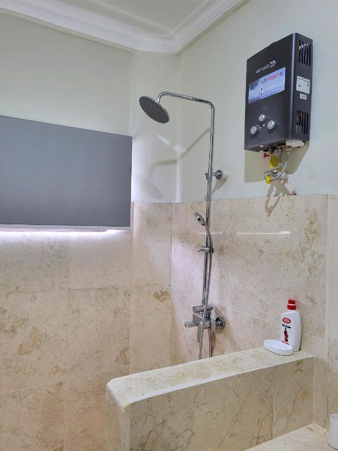 Medewi Manor Aparthotel Airsatang Εξωτερικό φωτογραφία