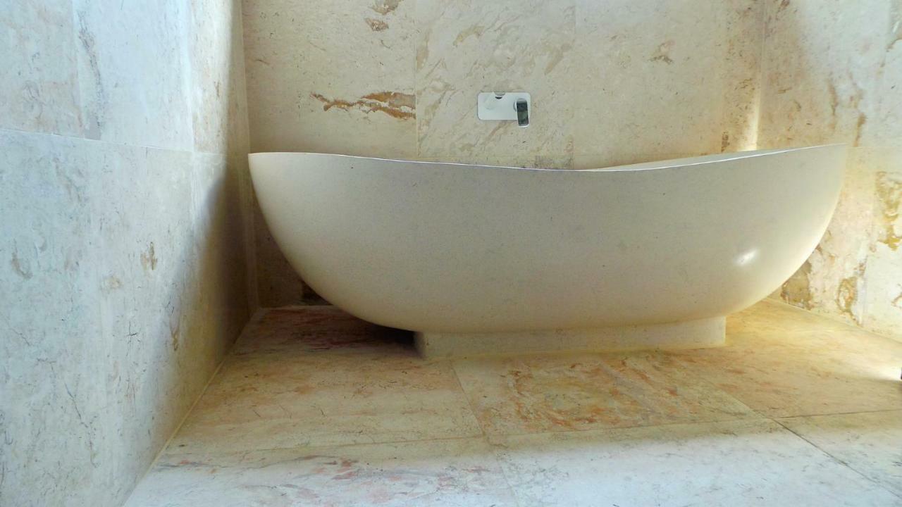 Medewi Manor Aparthotel Airsatang Εξωτερικό φωτογραφία