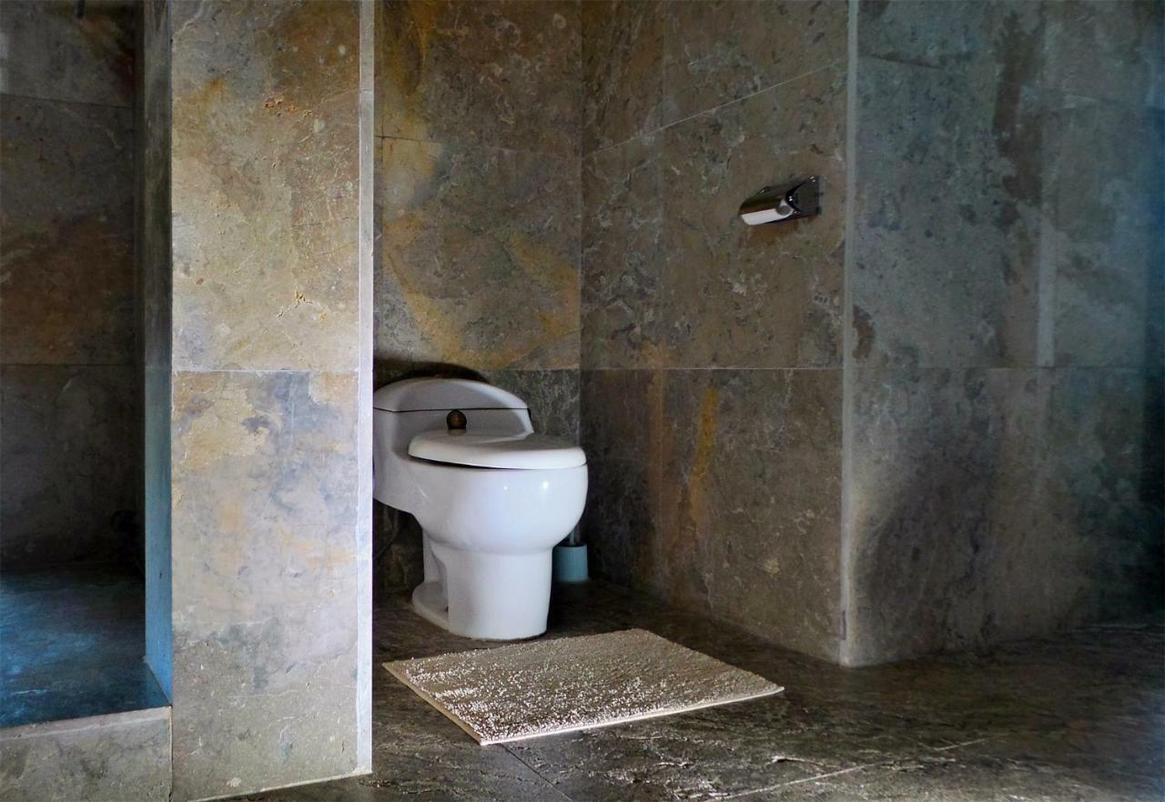 Medewi Manor Aparthotel Airsatang Εξωτερικό φωτογραφία