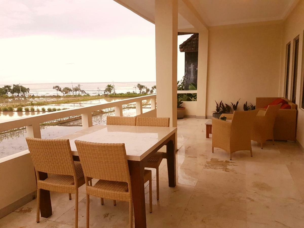 Medewi Manor Aparthotel Airsatang Εξωτερικό φωτογραφία